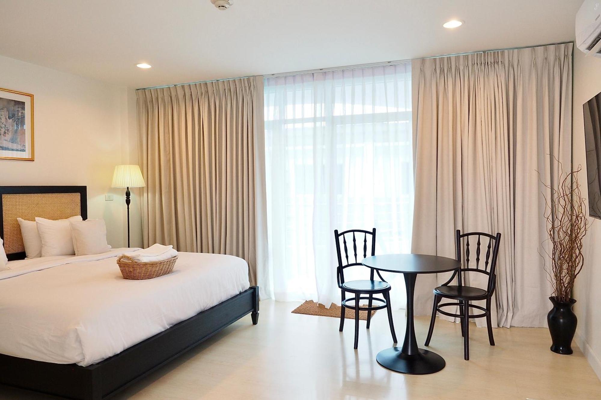 The Beach Bangsaen By Thanthita Next To Wonnapa Beach Free Disney Plus エクステリア 写真