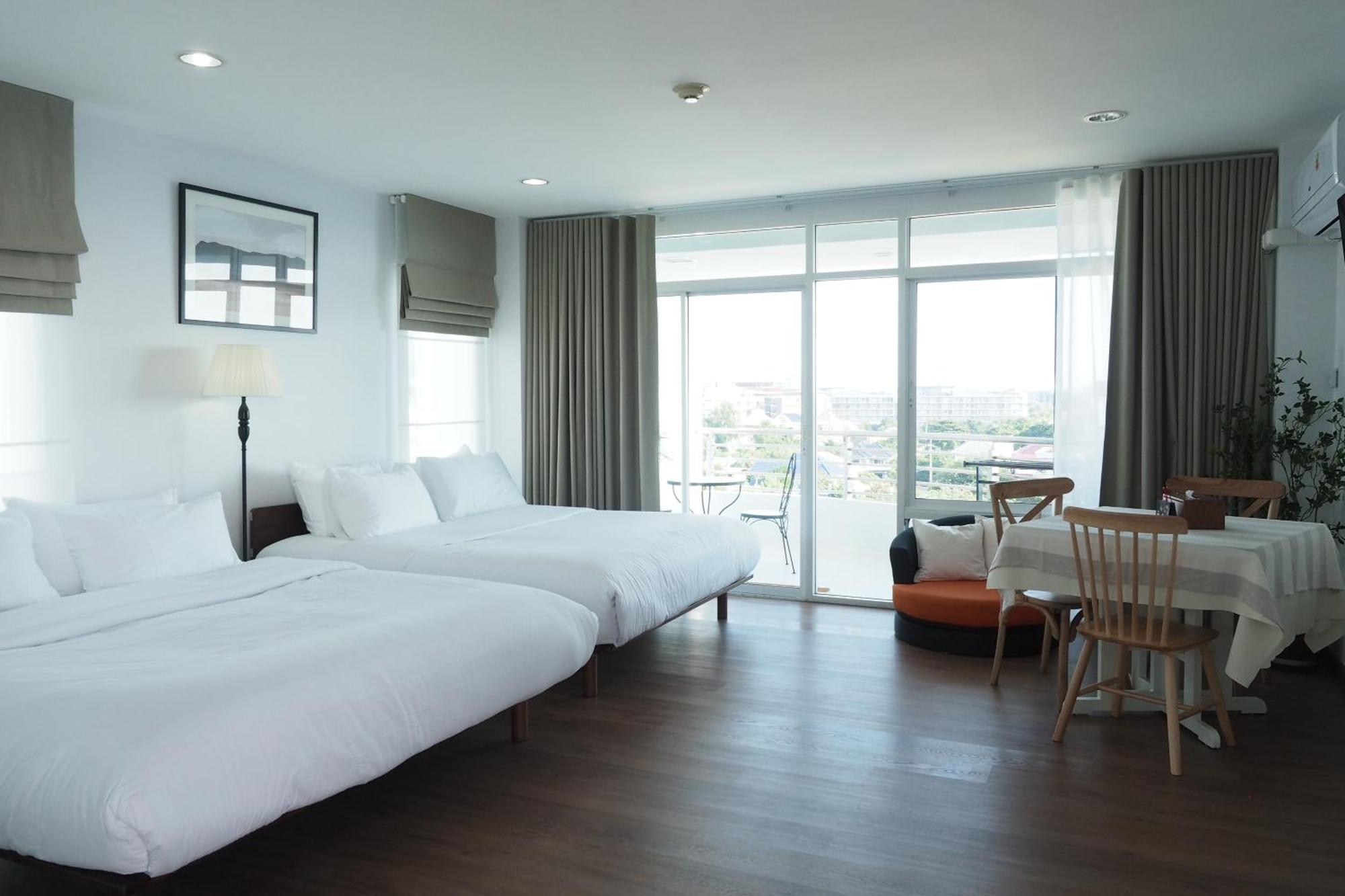 The Beach Bangsaen By Thanthita Next To Wonnapa Beach Free Disney Plus エクステリア 写真